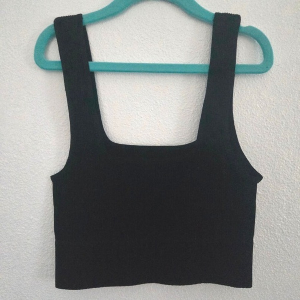 Zenana Black Ribbed Seamless Square Neck Crop Top NT-54019A Womens S/M small med - Picture 2 of 4